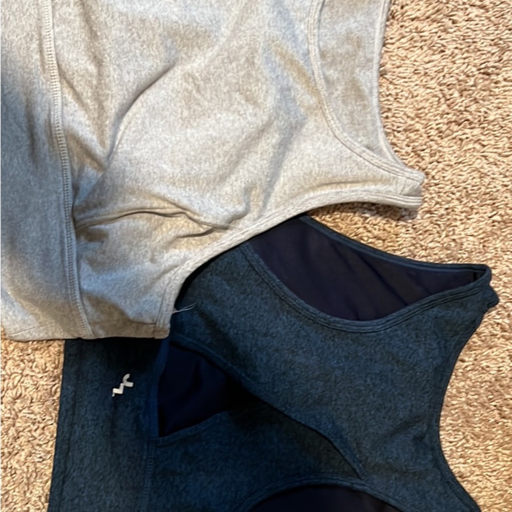 Set of 2 Joy Lab sports bras - size large